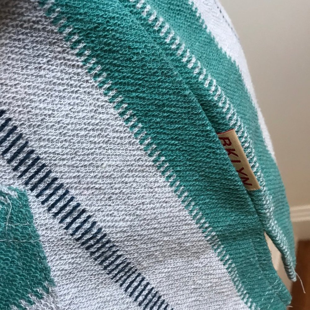 NWT Brooklyn Cloth Green & Gray Hooded Sweater Sma - Picture 5 of 8